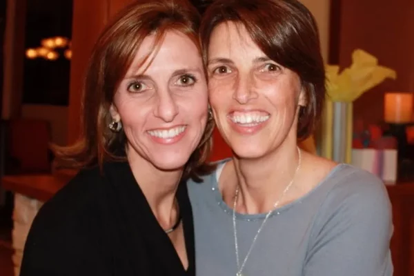 HAPPY-LUNGS-ilana-and-donna.jpg